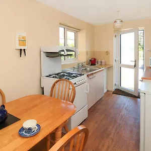  Holiday home River Gardens